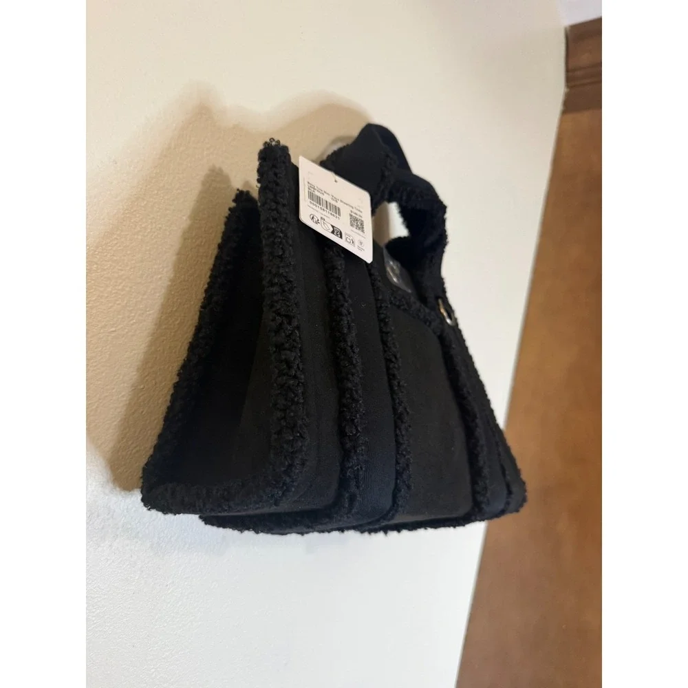 Lululemon Boxy Tote Mini Faux Shearling Trim Black 4.5L Crossbody $148 MSRP NWT